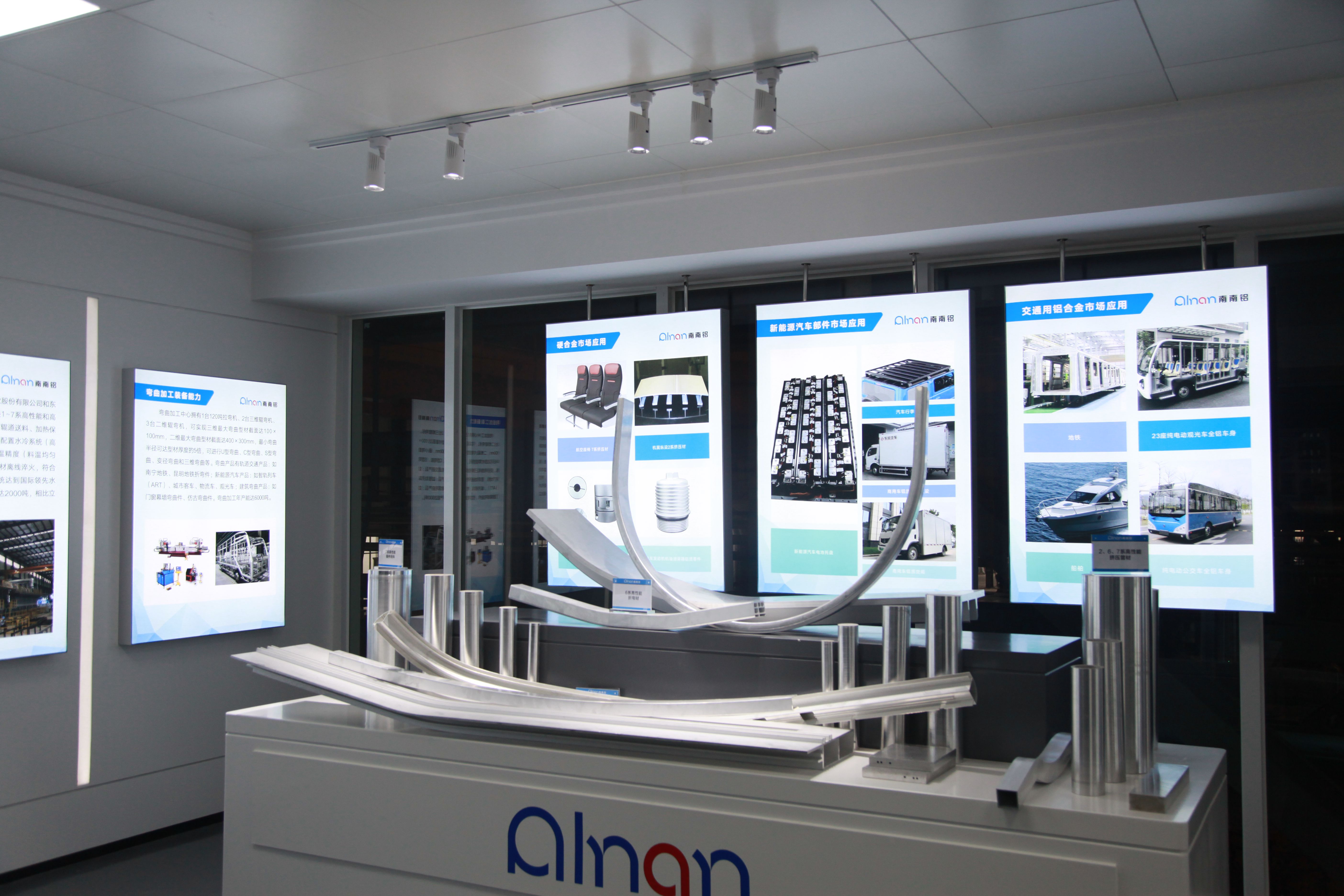 展廳2.JPG 展廳2.JPG